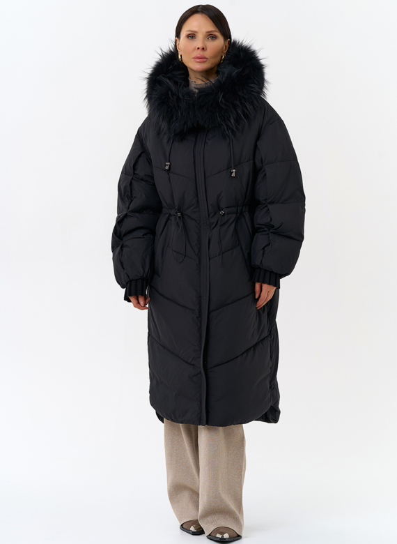 Женский пуховик с капюшоном из меха чернобурки