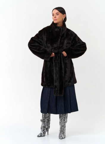 Женское пальто из эко меха