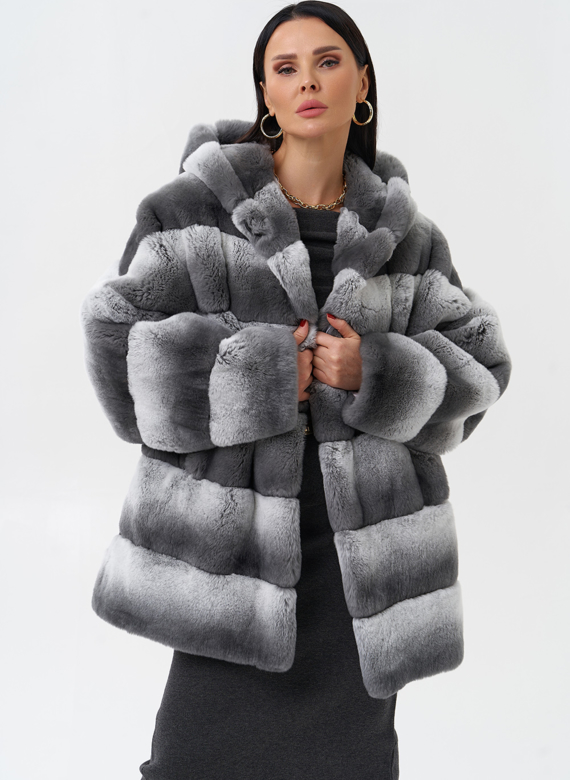 Шуба из кролика с капюшоном