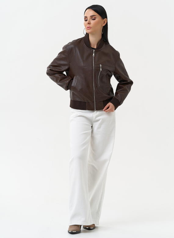 Куртка бомбер из эко кожи коричневого цвета