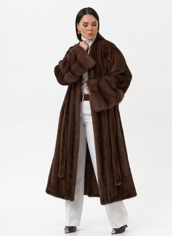 Шуба из скандинавской норки с куницей